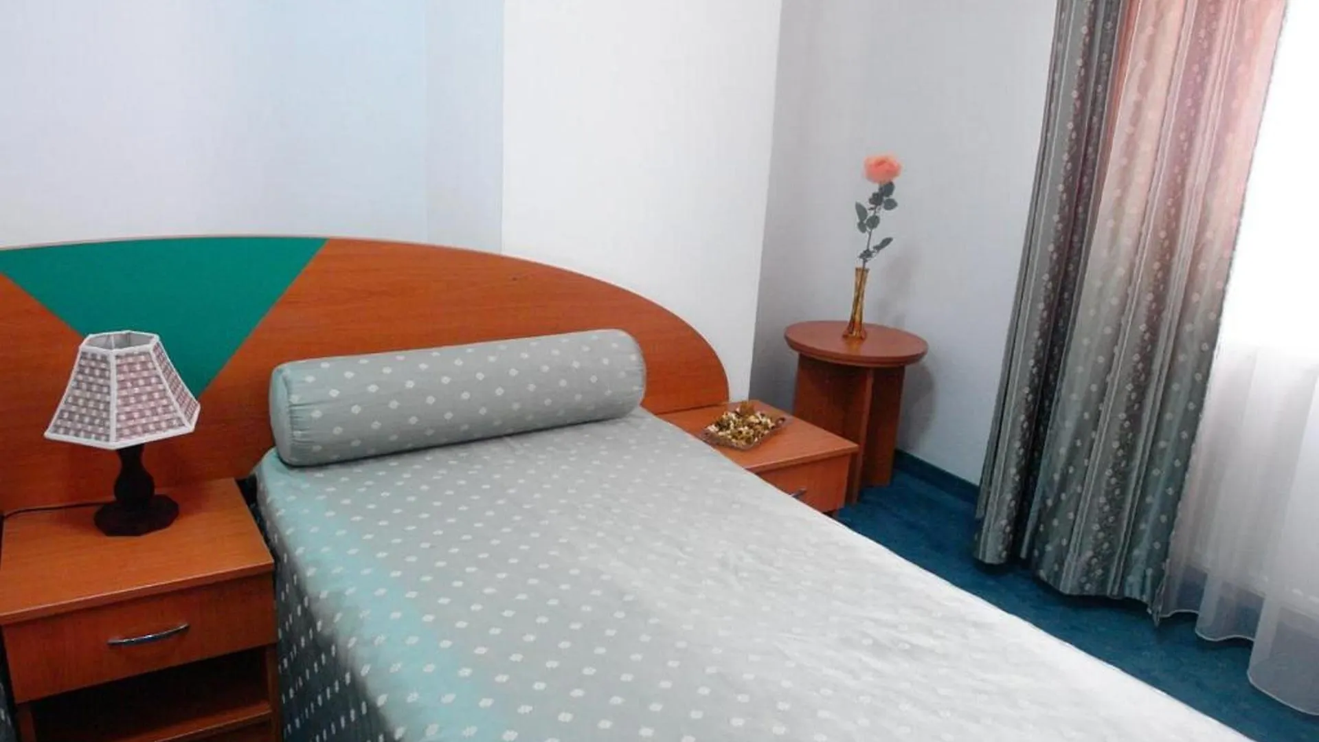 **  Hotel Sir Colentina Bucharest Romania