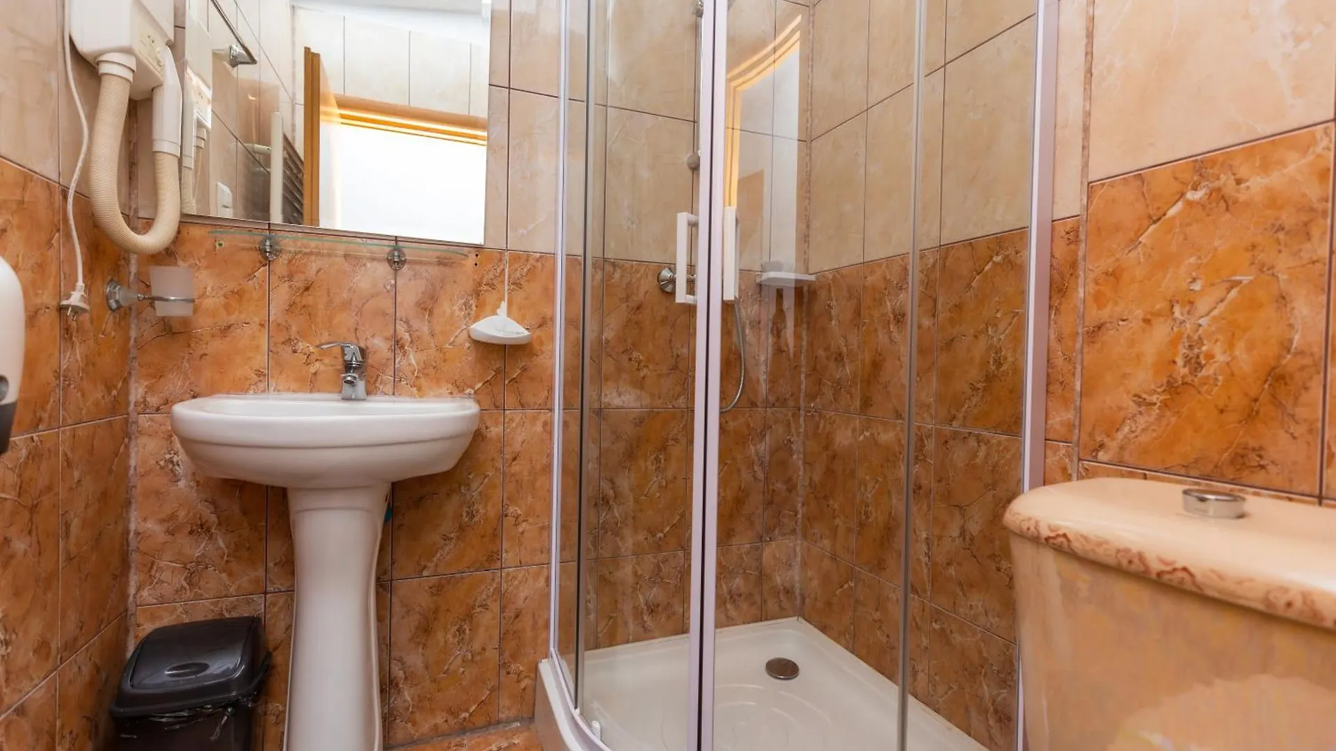 Hotel Sir Colentina Bucharest