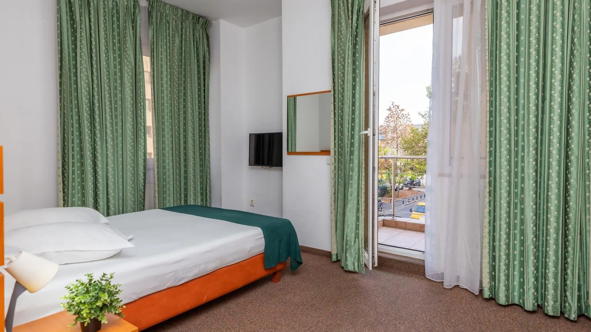 Hotel Sir Colentina Bucharest