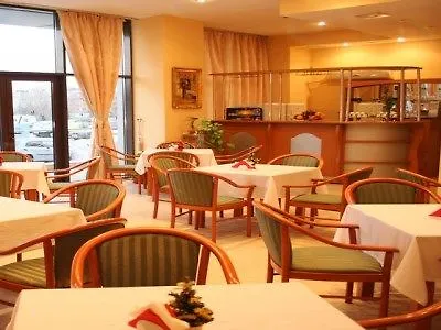 Hotel Sir Colentina Bucharest 2*,