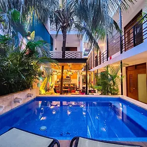 Latino Boutique 3* טולום