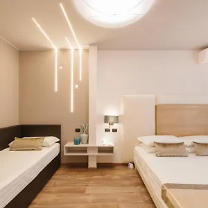 Etruska Luxury Trastevere 2* רומא
