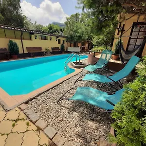 Affittacamere Casa Mica Gueshouse